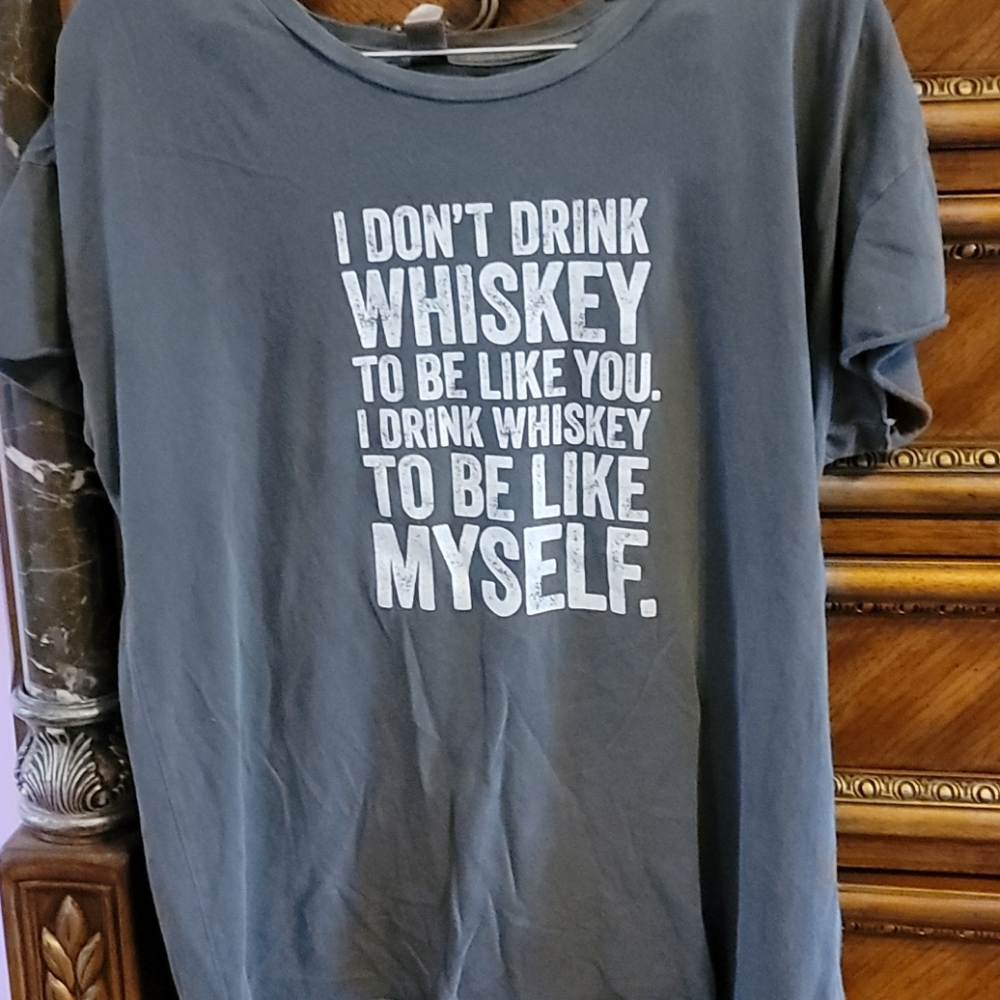 Tee shirt